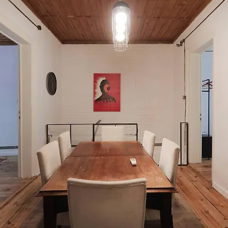 Cozy Duplex 4br 2ba For 7 People