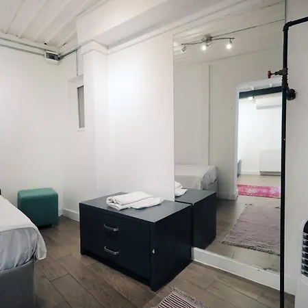 Cozy Duplex 4br 2ba For 7 People * Κωνσταντινούπολη