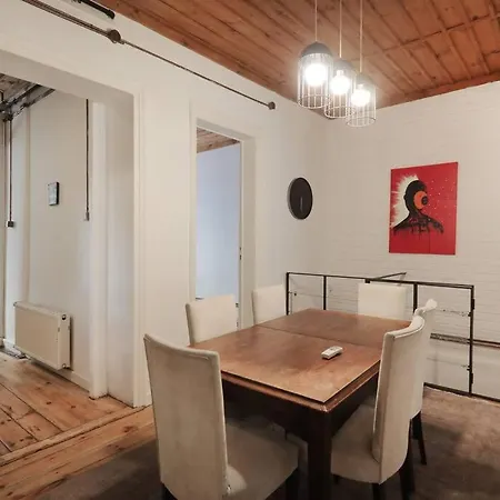 Cozy Duplex 4br 2ba For 7 People *